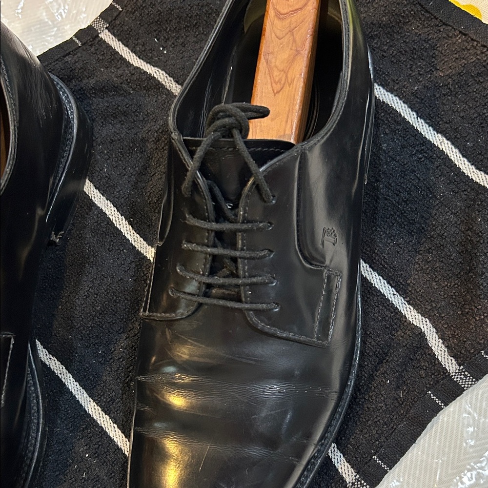 Tod’s shoes very quality shoes in good shape Italian leather